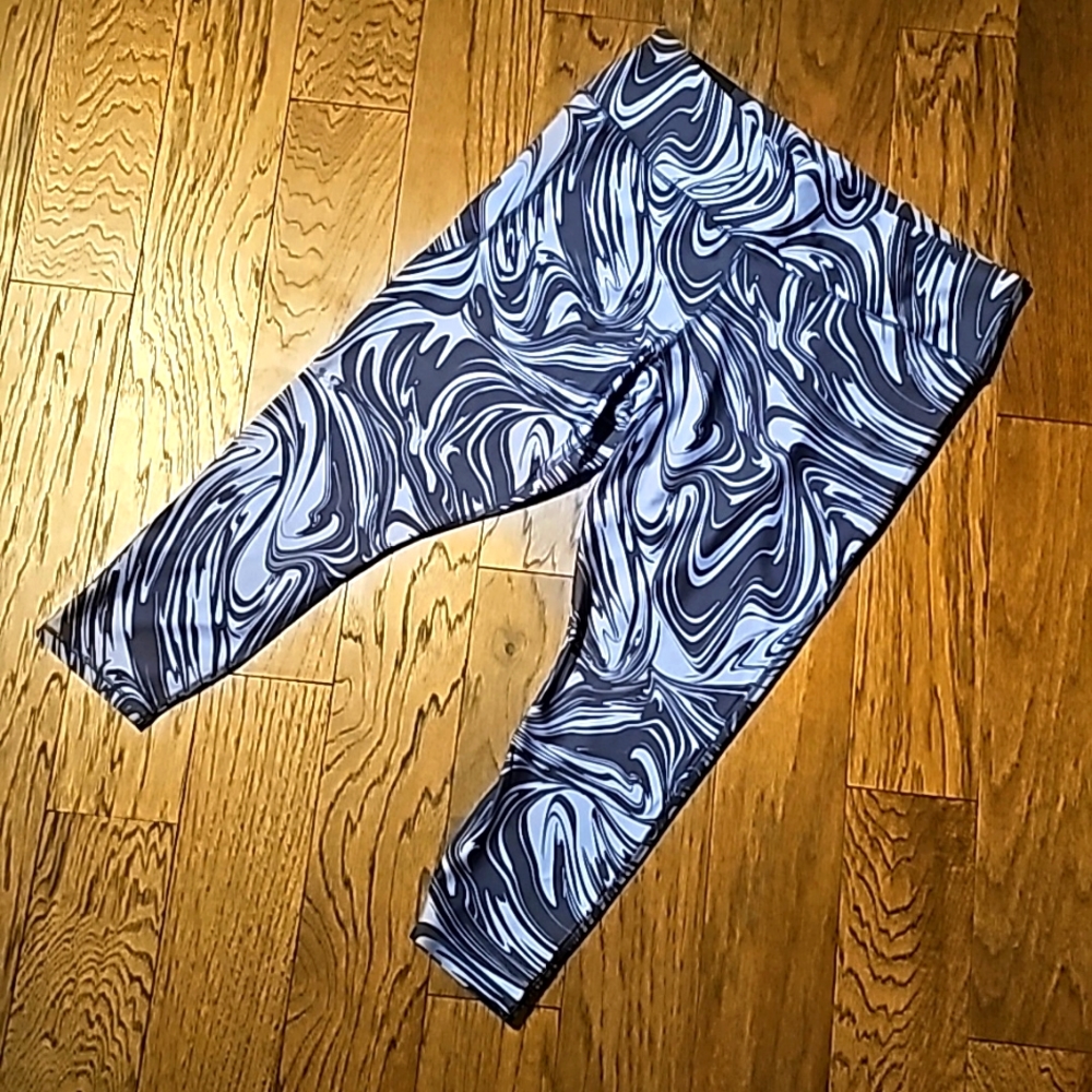 UA Compression High Rise Ankle Legging
